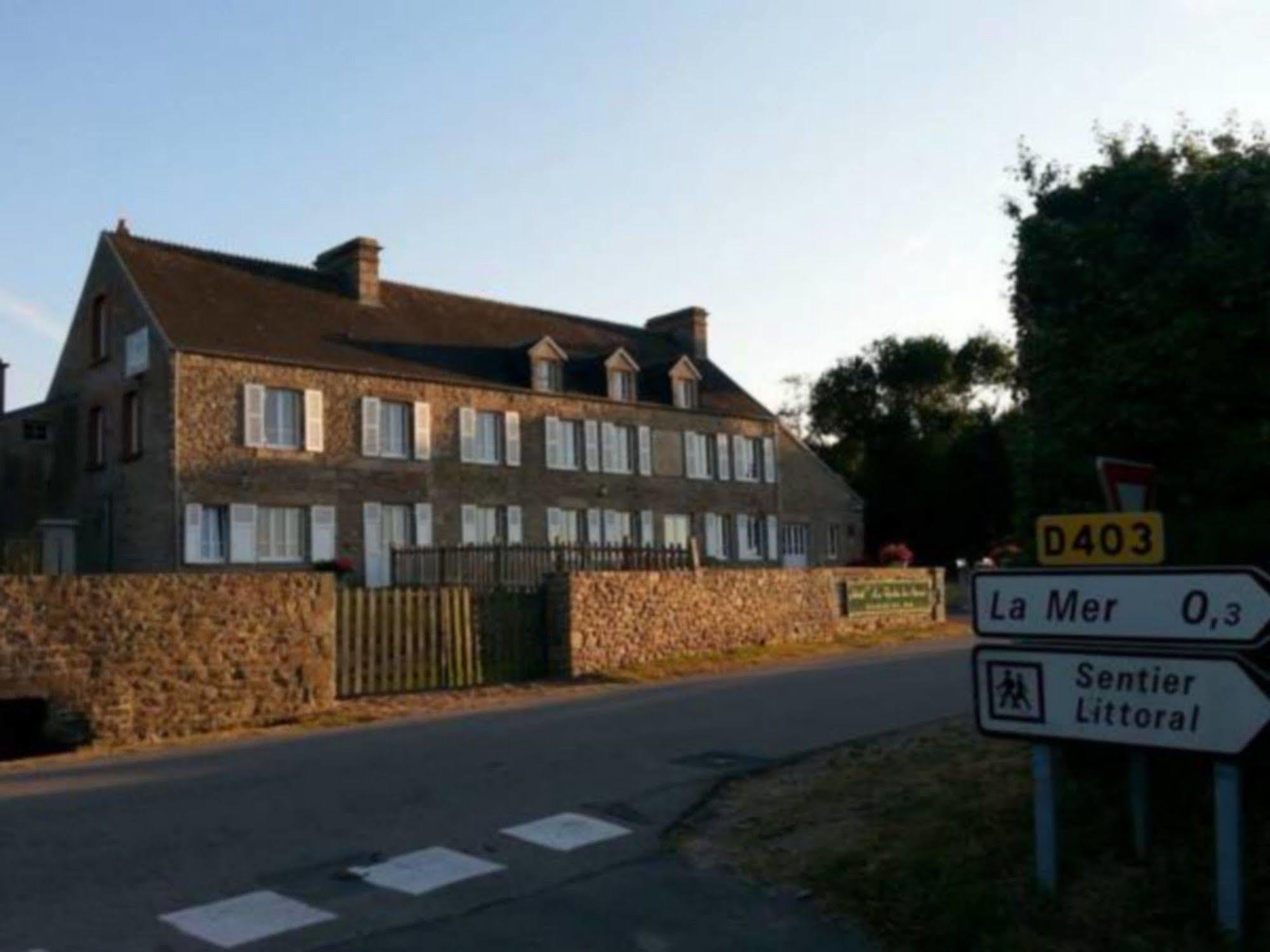 La Roche Du Marais Hotel Omonville-la-Petite Exterior foto